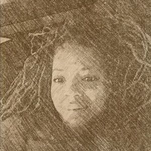 POSHMARK AMBASSADOR,TOP SELLER,FAST SHIPPER